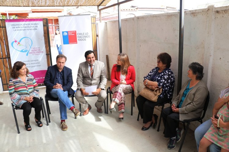 ORGANIZACIÓN DE PADRES DE NIÑOS ONCOLÓGICOS RECIBE INMUEBLE EN CONCESIÓN PARA INSTALAR SU SEDE ORGANIZACIÓN DE PADRES DE NIÑOS ONCOLÓGICOS RECIBE INMUEBLE EN CONCESIÓN PARA INSTALAR SU SEDE