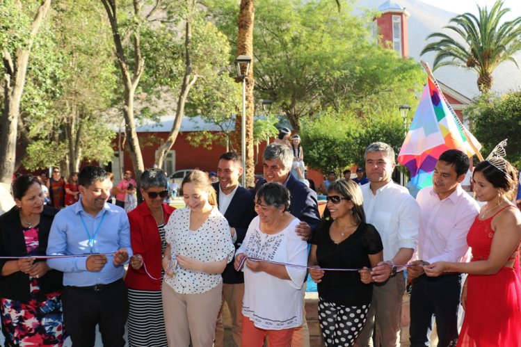 TURISTAS Y HABITANTES DE DIAGUITAS DISFRUTARÁN DE REMOZADA PLAZA PÚBLICA