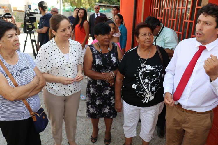 CENTRO COMUNITARIO PABLO NERUDA BENEFICIARÁ A MÁS DE 300 VECINOS DE VICUÑA CENTRO COMUNITARIO PABLO NERUDA BENEFICIARÁ A MÁS DE 300 VECINOS DE VICUÑA