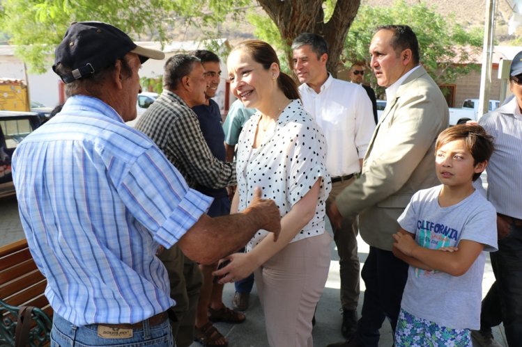 TURISTAS Y HABITANTES DE DIAGUITAS DISFRUTARÁN DE REMOZADA PLAZA PÚBLICA