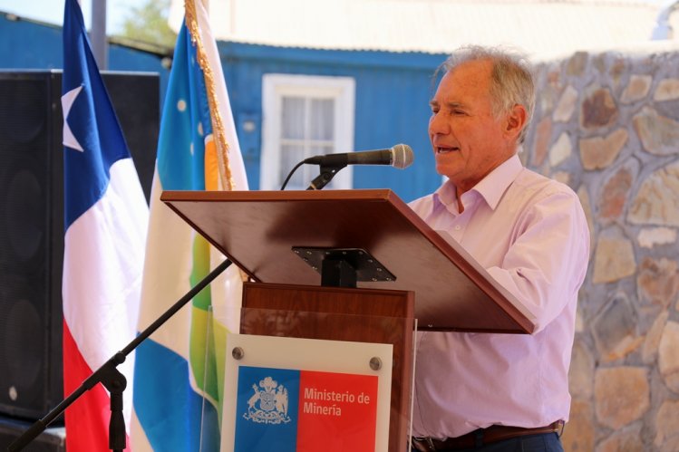 PEQUEÑOS MINEROS DE ANDACOLLO Y LA HIGUERA RECIBEN MÁS DE 80 MILLONES DE PESOS PARA INVERTIR EN SEGURIDAD Y PRODUCTIVIDAD. PEQUEÑOS MINEROS DE ANDACOLLO Y LA HIGUERA RECIBEN MÁS DE 80 MILLONES DE PESOS PARA INVERTIR EN SEGURIDAD Y PRODUCTIVIDAD.