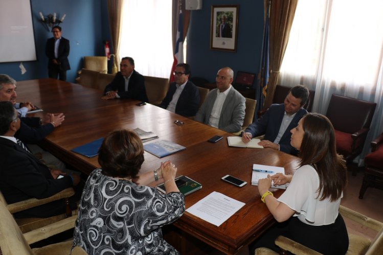 ANUNCIAN ESTUDIO PARA UN DESARROLLO ARMÓNICO DE LA CONURBACIÓN LA SERENA-COQUIMBO ANUNCIAN ESTUDIO PARA UN DESARROLLO ARMÓNICO DE LA CONURBACIÓN LA SERENA-COQUIMBO