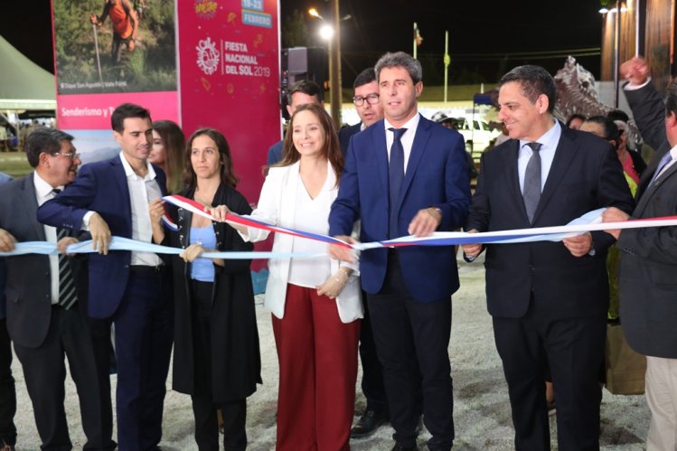 INVITAN A RECUPERAR LAS TRADICIONES DE LA ZONA DURANTE LA INAUGURACIÓN DE LA EXPO REGIÓN DE COQUIMBO INVITAN A RECUPERAR LAS TRADICIONES DE LA ZONA DURANTE LA INAUGURACIÓN DE LA EXPO REGIÓN DE COQUIMBO