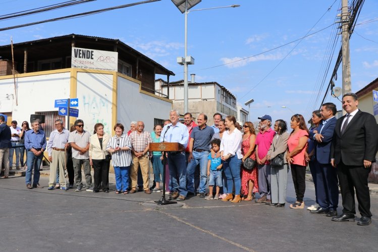 PRESIDENTE PIÑERA ANUNCIA PLAN DE RECONSTRUCCIÓN EL QUE SE EJECUTARÁ EN SU MAYORÍA DURANTE ESTE AÑO PRESIDENTE PIÑERA ANUNCIA PLAN DE RECONSTRUCCIÓN EL QUE SE EJECUTARÁ EN SU MAYORÍA DURANTE ESTE AÑO