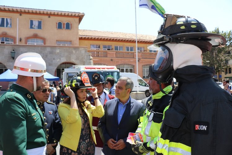 AGUAS DEL VALLE Y BOMBEROS FIRMARON ACUERDO PARA RECAUDAR FONDOS A TRAVÉS DE LA BOLETA