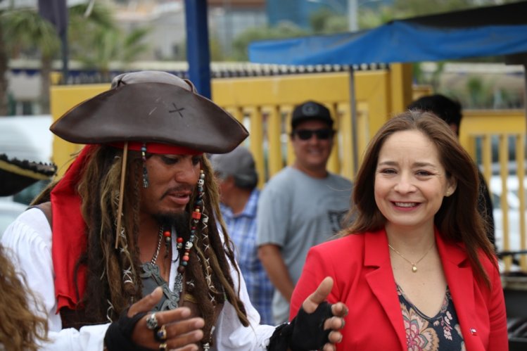 “LOS PIRATAS DE COQUIMBO” MUESTRAN LOS AVANCES OBTENIDOS POR SU EMPRENDIMIENTO TURÍSTICO CON EL APOYO DEL GOBIERNO “LOS PIRATAS DE COQUIMBO” MUESTRAN LOS AVANCES OBTENIDOS POR SU EMPRENDIMIENTO TURÍSTICO CON EL APOYO DEL GOBIERNO
