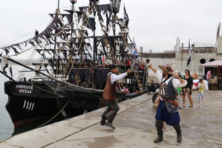 “LOS PIRATAS DE COQUIMBO” MUESTRAN LOS AVANCES OBTENIDOS POR SU EMPRENDIMIENTO TURÍSTICO CON EL APOYO DEL GOBIERNO