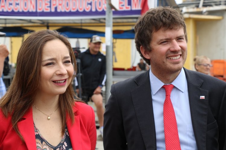 “LOS PIRATAS DE COQUIMBO” MUESTRAN LOS AVANCES OBTENIDOS POR SU EMPRENDIMIENTO TURÍSTICO CON EL APOYO DEL GOBIERNO “LOS PIRATAS DE COQUIMBO” MUESTRAN LOS AVANCES OBTENIDOS POR SU EMPRENDIMIENTO TURÍSTICO CON EL APOYO DEL GOBIERNO