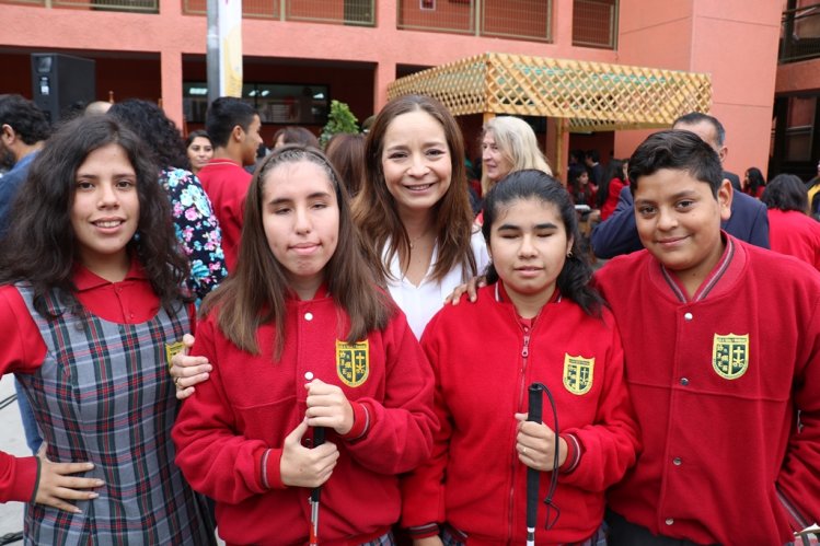 AUTORIDADES INICIAN AÑO ESCOLAR EN ESTABLECIMIENTOS DE COQUIMBO Y ANDACOLLO REAFIRMANDO SU COMPROMISO CON LA EDUCACIÓN PÚBLICA AUTORIDADES INICIAN AÑO ESCOLAR EN ESTABLECIMIENTOS DE COQUIMBO Y ANDACOLLO REAFIRMANDO SU COMPROMISO CON LA EDUCACIÓN PÚBLICA