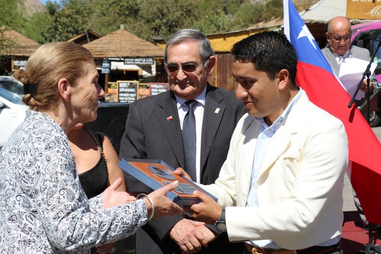 GOBIERNO REALZA FIGURA DE GABRIELA MISTRAL A 130 AÑOS DE SU NACIMIENTO