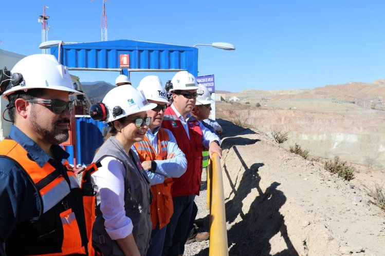 GOBIERNO IMPLEMENTA COMPLETO PROTOCOLO DE EMERGENCIAS PARA LA MINERÍA GOBIERNO IMPLEMENTA COMPLETO PROTOCOLO DE EMERGENCIAS PARA LA MINERÍA