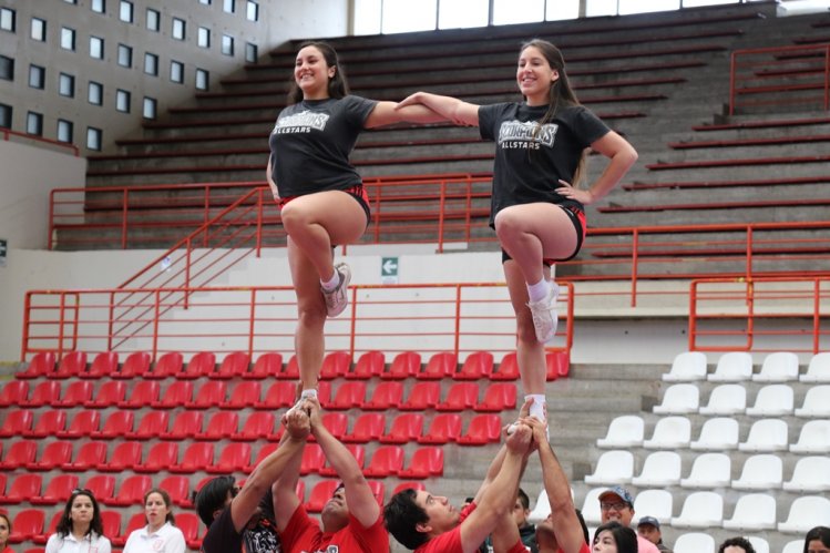 FIRMAN CONVENIO CON AGRUPACIÓN DE DEPORTES INCLUSIVOS