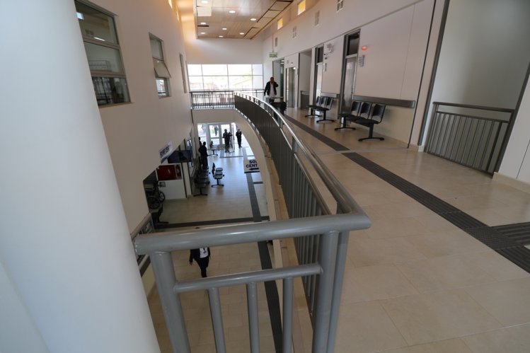 MÁS DE 30 MIL PERSONAS SERÁN ATENDIDAS EN EL NUEVO CESFAM FRAY JORGE DE OVALLE MÁS DE 30 MIL PERSONAS SERÁN ATENDIDAS EN EL NUEVO CESFAM FRAY JORGE DE OVALLE