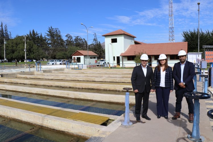 GOBIERNO Y EMPRESA SANITARIA REFORZARÁN ABASTECIMIENTO DE AGUA POTABLE DURANTE LA SEMANA DEL ECLIPSE GOBIERNO Y EMPRESA SANITARIA REFORZARÁN ABASTECIMIENTO DE AGUA POTABLE DURANTE LA SEMANA DEL ECLIPSE