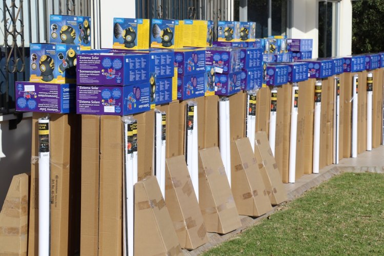 GOBIERNO INICIA ENTREGA DE KITS ASTRONÓMICOS A 69 ESTABLECIMIENTOS EDUCACIONALES DE LA REGIÓN DE COQUIMBO GOBIERNO INICIA ENTREGA DE KITS ASTRONÓMICOS A 69 ESTABLECIMIENTOS EDUCACIONALES DE LA REGIÓN DE COQUIMBO