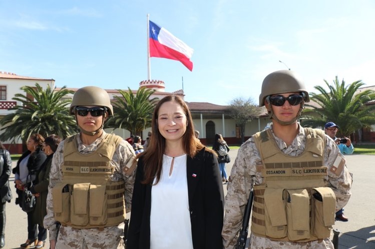 239 SOLDADOS PROTAGONIZARON LA TRADICIONAL ENTREGA DE ARMAS EN EL REGIMIENTO N°21 COQUIMBO