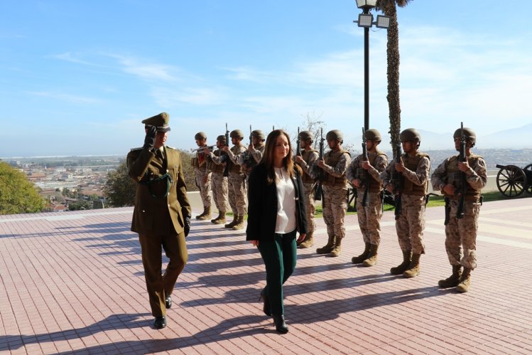 239 SOLDADOS PROTAGONIZARON LA TRADICIONAL ENTREGA DE ARMAS EN EL REGIMIENTO N°21 COQUIMBO