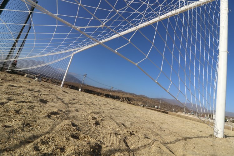 GOBIERNO ENTREGA CIERRE PERIMETRAL Y NIVELACIÓN DE LA CANCHA DE FÚTBOL DE CALETA LOS HORNOS GOBIERNO ENTREGA CIERRE PERIMETRAL Y NIVELACIÓN DE LA CANCHA DE FÚTBOL DE CALETA LOS HORNOS