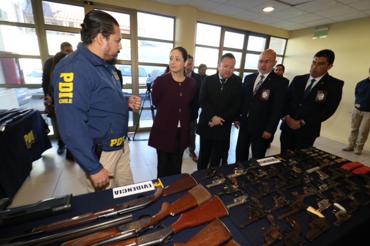 PDI RECUPERA 63 ARMAS DE PROPIETARIOS FALLECIDOS PARA EVITAR QUE INGRESEN AL MERCADO INFORMAL