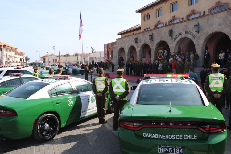 NUEVOS VEHÍCULOS PARA CARABINEROS REFORZARÁN LA SEGURIDAD EN DIVERSAS COMUNAS DE LA REGIÓN DE COQUIMBO NUEVOS VEHÍCULOS PARA CARABINEROS REFORZARÁN LA SEGURIDAD EN DIVERSAS COMUNAS DE LA REGIÓN DE COQUIMBO