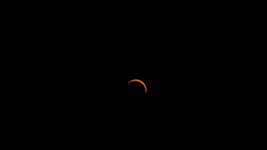 UNA EXPERIENCIA INOLVIDABLE: CIENTOS DE PERSONAS DISFRUTARON DEL ECLIPSE DE SOL EN LA SERENA