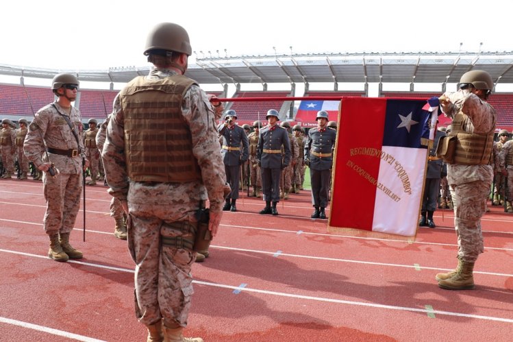 REGIMIENTO COQUIMBO TOMA JURAMENTO A LA BANDERA A 246 SOLDADOS EN EL ESTADIO LA PORTADA