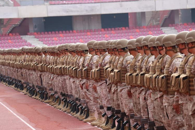 REGIMIENTO COQUIMBO TOMA JURAMENTO A LA BANDERA A 246 SOLDADOS EN EL ESTADIO LA PORTADA