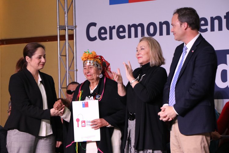 CECILIA MOREL ASISTE A ENTREGA DE 150 TÍTULOS DE DOMINIO PARA ADULTOS MAYORES EN COQUIMBO