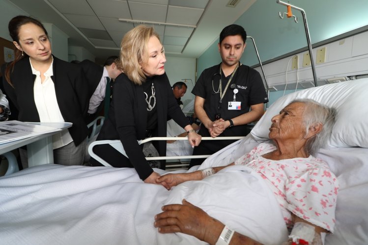 PRIMERA DAMA CECILIA MOREL LANZA LA UNIDAD GERIÁTRICA AGUDA, ESPECIAL PARA ADULTOS MAYORES PRIMERA DAMA CECILIA MOREL LANZA LA UNIDAD GERIÁTRICA AGUDA, ESPECIAL PARA ADULTOS MAYORES