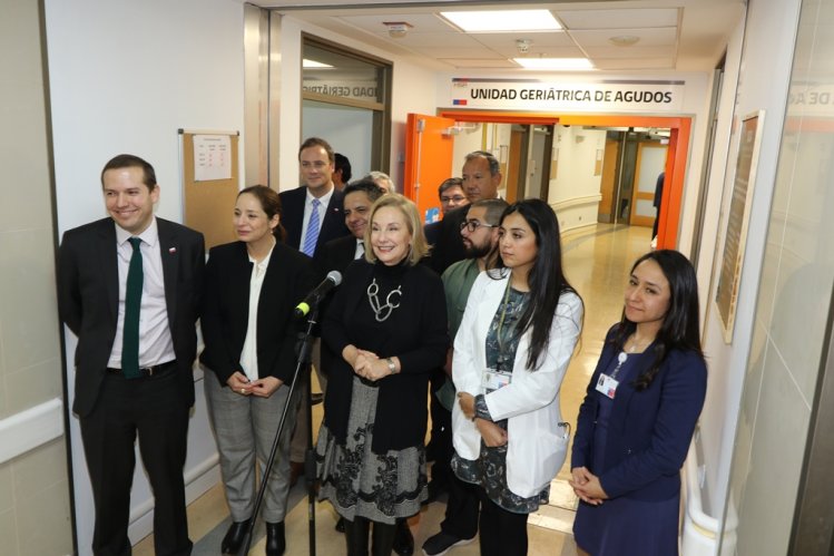 PRIMERA DAMA CECILIA MOREL LANZA LA UNIDAD GERIÁTRICA AGUDA, ESPECIAL PARA ADULTOS MAYORES PRIMERA DAMA CECILIA MOREL LANZA LA UNIDAD GERIÁTRICA AGUDA, ESPECIAL PARA ADULTOS MAYORES