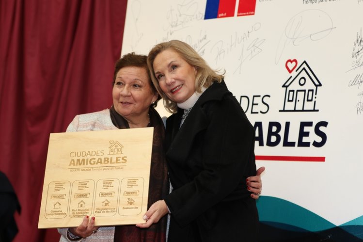 PRIMERA DAMA CECILIA MOREL: “ES URGENTE ADAPTAR ESPACIOS PARA QUE LA TERCERA EDAD TENGA UNA MEJOR CALIDAD DE VIDA” PRIMERA DAMA CECILIA MOREL: “ES URGENTE ADAPTAR ESPACIOS PARA QUE LA TERCERA EDAD TENGA UNA MEJOR CALIDAD DE VIDA”