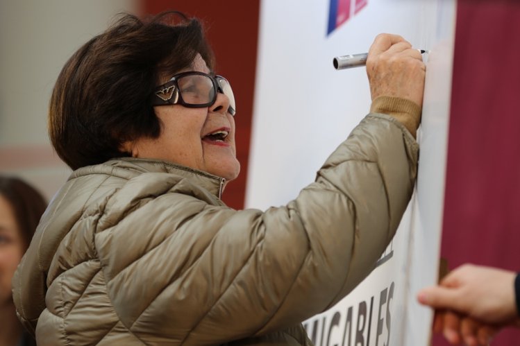 PRIMERA DAMA CECILIA MOREL: “ES URGENTE ADAPTAR ESPACIOS PARA QUE LA TERCERA EDAD TENGA UNA MEJOR CALIDAD DE VIDA” PRIMERA DAMA CECILIA MOREL: “ES URGENTE ADAPTAR ESPACIOS PARA QUE LA TERCERA EDAD TENGA UNA MEJOR CALIDAD DE VIDA”