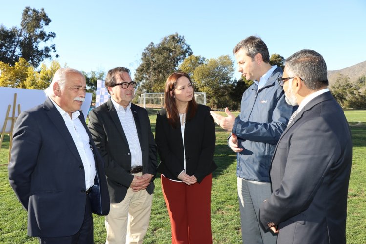 GREMIO CONSTRUCTOR RENUNCIA A INDEMNIZACIÓN Y CEDE TERRENO PARA LA CONSTRUCCIÓN DEL FUTURO HOSPITAL DE LA SERENA GREMIO CONSTRUCTOR RENUNCIA A INDEMNIZACIÓN Y CEDE TERRENO PARA LA CONSTRUCCIÓN DEL FUTURO HOSPITAL DE LA SERENA