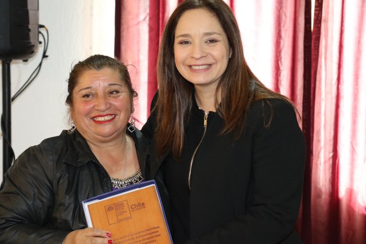 DIRIGENTES SOCIALES DE LA REGIÓN DE COQUIMBO FUERON RECONOCIDOS POR SU IMPORTANTE ROL EN EL DESARROLLO LOCAL DIRIGENTES SOCIALES DE LA REGIÓN DE COQUIMBO FUERON RECONOCIDOS POR SU IMPORTANTE ROL EN EL DESARROLLO LOCAL