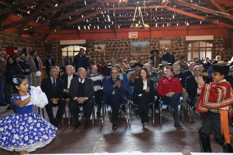 CLUB DE RODEO DE OVALLE RENOVARÁ SU TECHUMBRE CON APOYO DEL GOBIERNO CLUB DE RODEO DE OVALLE RENOVARÁ SU TECHUMBRE CON APOYO DEL GOBIERNO