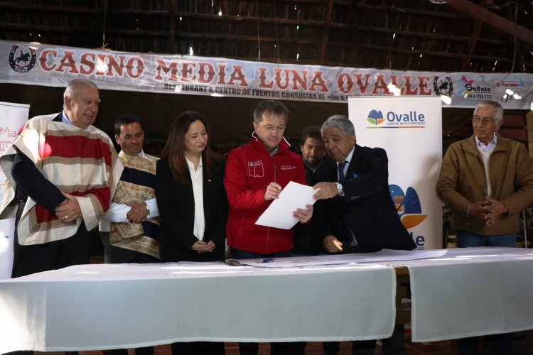 CLUB DE RODEO DE OVALLE RENOVARÁ SU TECHUMBRE CON APOYO DEL GOBIERNO CLUB DE RODEO DE OVALLE RENOVARÁ SU TECHUMBRE CON APOYO DEL GOBIERNO