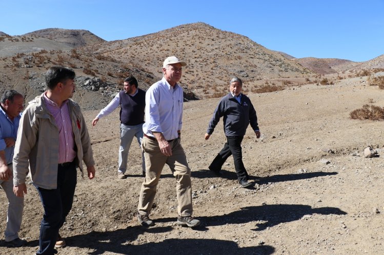 GOBIERNO PROFUNDIZA EL TRABAJO PARA ENFRENTAR LA ESCASEZ HÍDRICA Y FOCALIZA ESFUERZOS EN LAS ZONAS MÁS APARTADAS GOBIERNO PROFUNDIZA EL TRABAJO PARA ENFRENTAR LA ESCASEZ HÍDRICA Y FOCALIZA ESFUERZOS EN LAS ZONAS MÁS APARTADAS