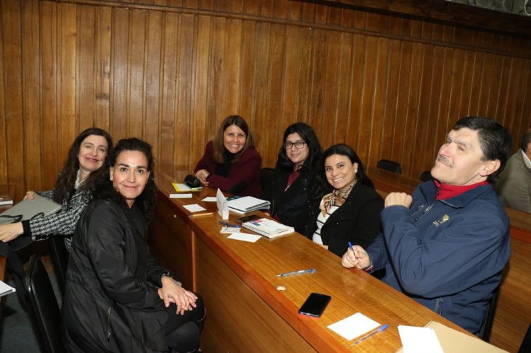 FUNCIONARIOS PÚBLICOS SE CAPACITAN EN FORTALECIMIENTO DE GOBIERNOS Y ADMINISTRACIÓN REGIONAL FUNCIONARIOS PÚBLICOS SE CAPACITAN EN FORTALECIMIENTO DE GOBIERNOS Y ADMINISTRACIÓN REGIONAL