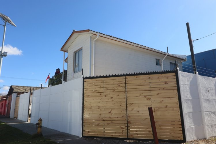 VECINA DE BAQUEDANO CUENTA CON NUEVA VIVIENDA TRAS PERDER TODO EN EL TSUNAMI DE 2015 VECINA DE BAQUEDANO CUENTA CON NUEVA VIVIENDA TRAS PERDER TODO EN EL TSUNAMI DE 2015