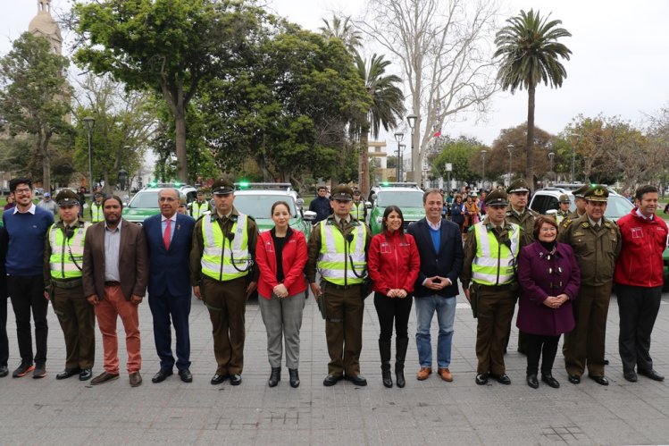 CARABINEROS RECIBE NUEVOS VEHÍCULOS POLICIALES PARA UN COMBATE MÁS EFECTIVO DE LA DELINCUENCIA