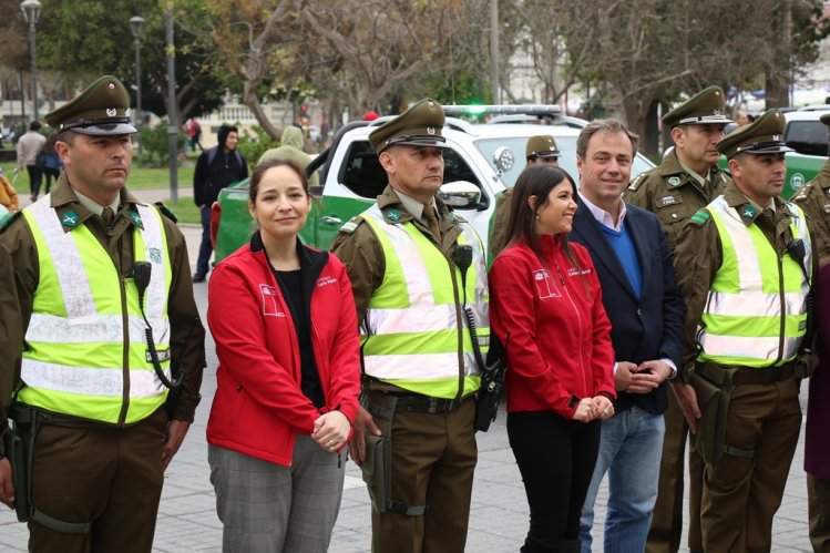 CARABINEROS RECIBE NUEVOS VEHÍCULOS POLICIALES PARA UN COMBATE MÁS EFECTIVO DE LA DELINCUENCIA