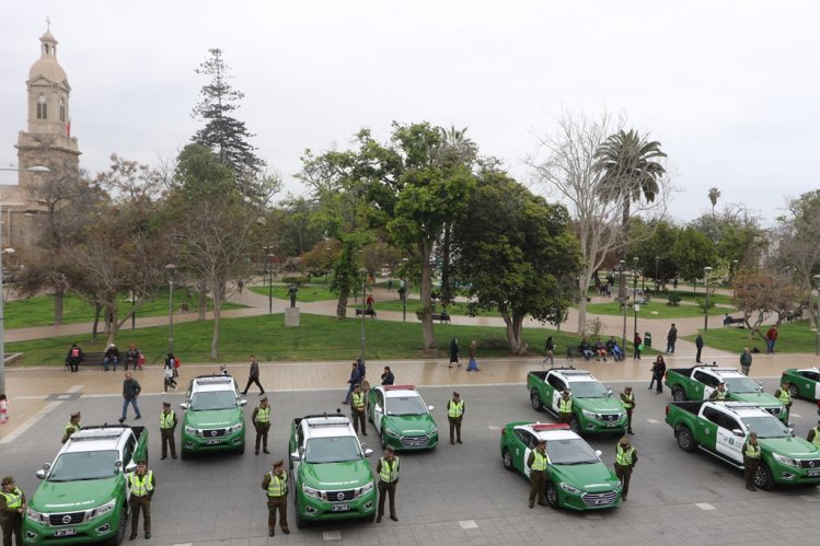 CARABINEROS RECIBE NUEVOS VEHÍCULOS POLICIALES PARA UN COMBATE MÁS EFECTIVO DE LA DELINCUENCIA