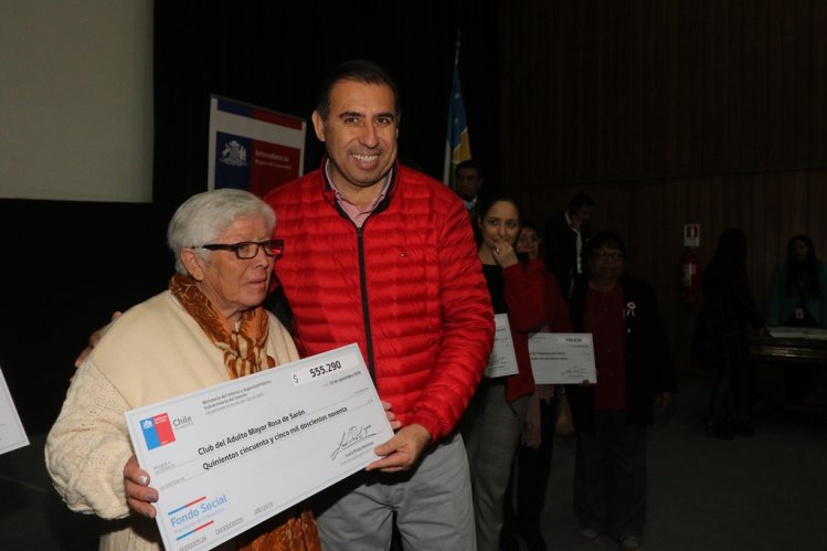 GOBIERNO ENTREGA RECURSOS A MÁS DE 112 ORGANIZACIONES SOCIALES DE LA REGIÓN