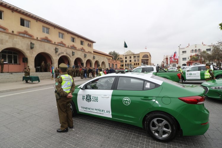 CARABINEROS RECIBE NUEVOS VEHÍCULOS POLICIALES PARA UN COMBATE MÁS EFECTIVO DE LA DELINCUENCIA