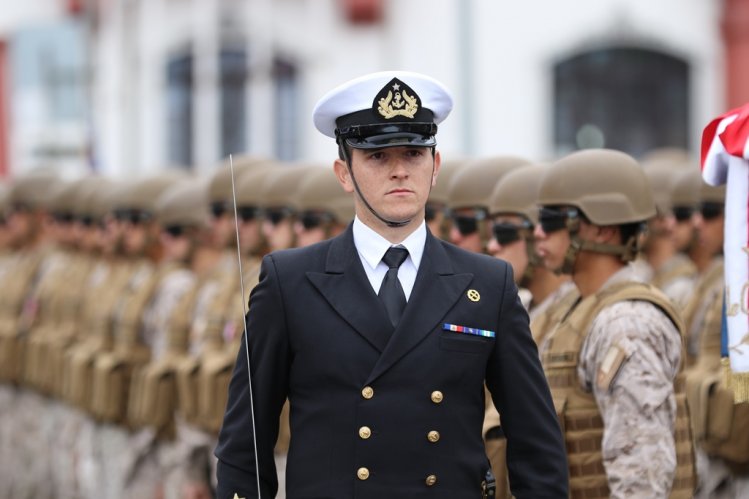 LA SERENA INICIA OFICIALMENTE LAS CELEBRACIONES DE FIESTAS PATRIAS CON IMPECABLE DESFILE CÍVICO MILITAR