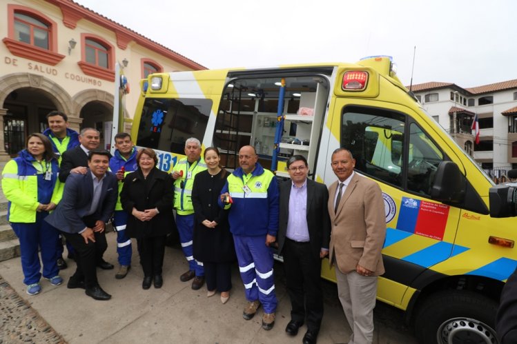NUEVAS AMBULANCIAS REFORZARÁN LABOR DEL SAMU EN COQUIMBO, OVALLE E ILLAPEL NUEVAS AMBULANCIAS REFORZARÁN LABOR DEL SAMU EN COQUIMBO, OVALLE E ILLAPEL