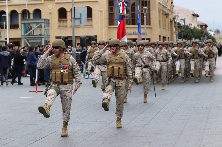 LA SERENA INICIA OFICIALMENTE LAS CELEBRACIONES DE FIESTAS PATRIAS CON IMPECABLE DESFILE CÍVICO MILITAR