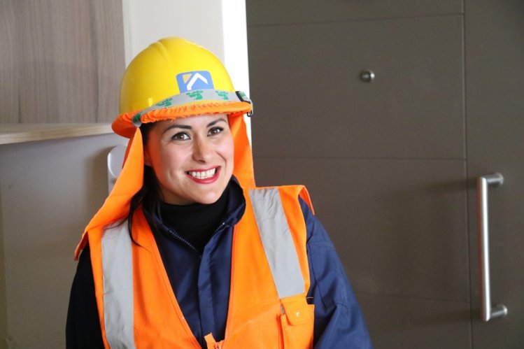 PROGRAMA DE CAPACITACIÓN APOYA EL AUMENTO DE MUJERES EN LA CONSTRUCCIÓN PROGRAMA DE CAPACITACIÓN APOYA EL AUMENTO DE MUJERES EN LA CONSTRUCCIÓN