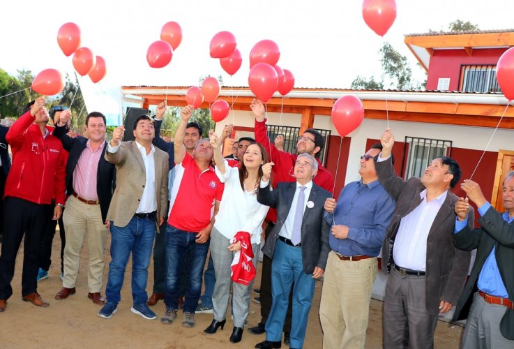 VECINOS DE SALAMANCA CUENTAN CON NUEVOS ESPACIOS DEPORTIVOS Y DE REUNIÓN VECINOS DE SALAMANCA CUENTAN CON NUEVOS ESPACIOS DEPORTIVOS Y DE REUNIÓN