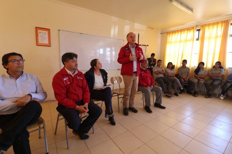 INDAP APOYA A 20 APICULTORES AFECTADOS POR LOQUE AMERICANA INDAP APOYA A 20 APICULTORES AFECTADOS POR LOQUE AMERICANA